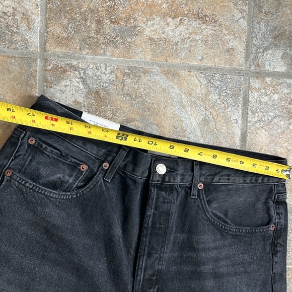 Agolde 90s Mid Rise Loose Short in Fallen Size 32 NWT - Picture 7 of 14